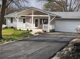 657 Jacobs Station Rd, Saint Charles, MO 63304