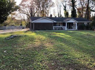 5990 Robin Hood Ln, Norcross, GA 30093