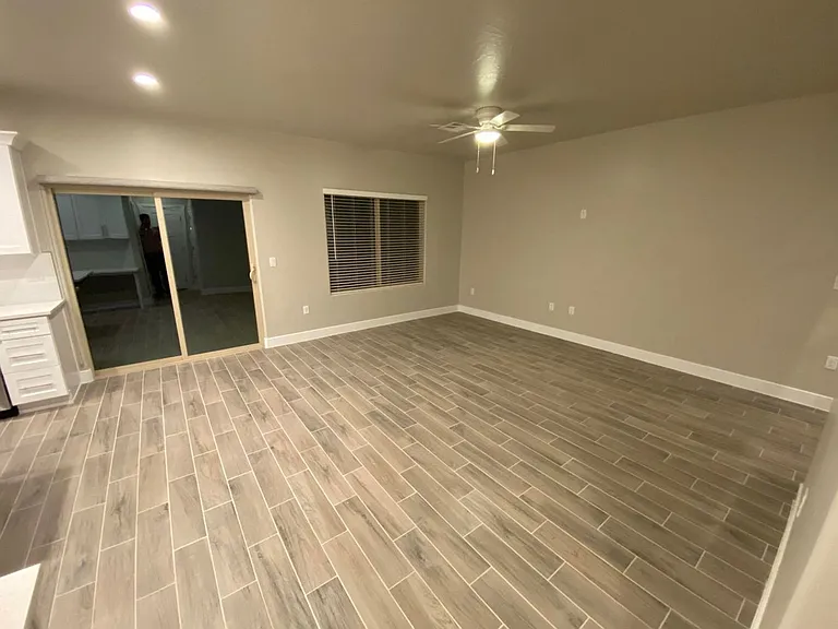 663 S Malorie Way — Photo 15
