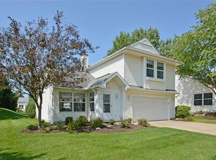 9142 Fern Cv E, Olmsted Falls, OH