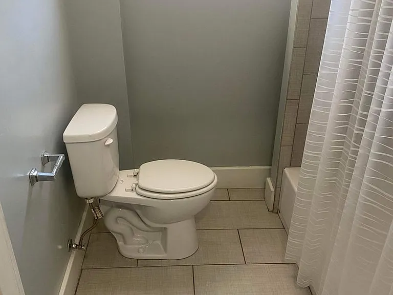 129 N Cortez St — Photo 32