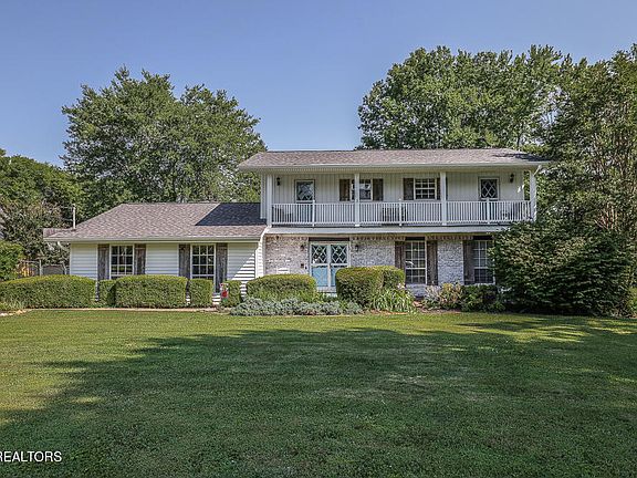2nd image of 9609 W Laurens Ln