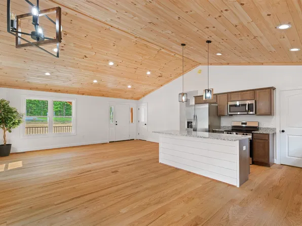 2742 Twymans Mill Rd, Madison, VA 22727