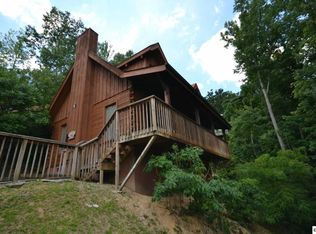 1215 Oak Pl, Gatlinburg, TN 37738
