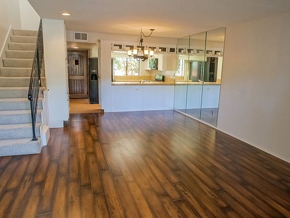 4th image of 10926 Bluffside Dr Unit 26