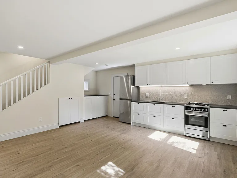 510 Lincoln St #3 — Photo 9