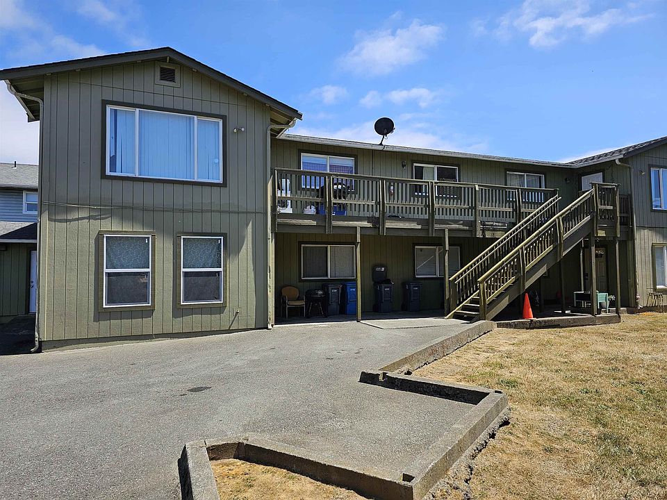 2nd image of 1017 Pacific Avenue