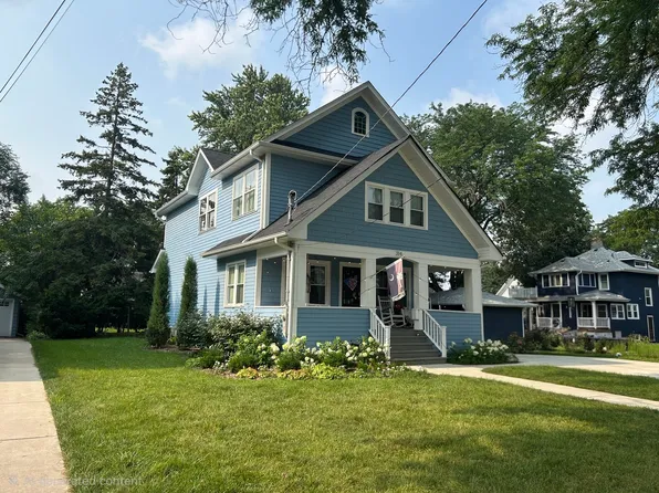 314 E Jefferson Ave, Wheaton, IL 60187