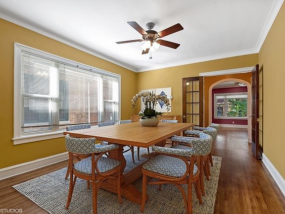 3rd image of 6033 N Maplewood Ave