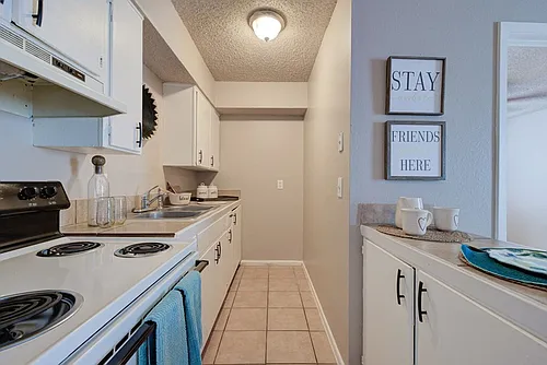 South Park Apartments Photo 1