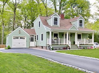 20 Oak Ridge Rd, Ramsey, NJ 07446