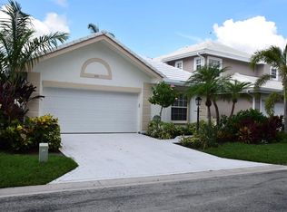 210 Canterbury Dr W, Palm Beach Gardens, FL 33418
