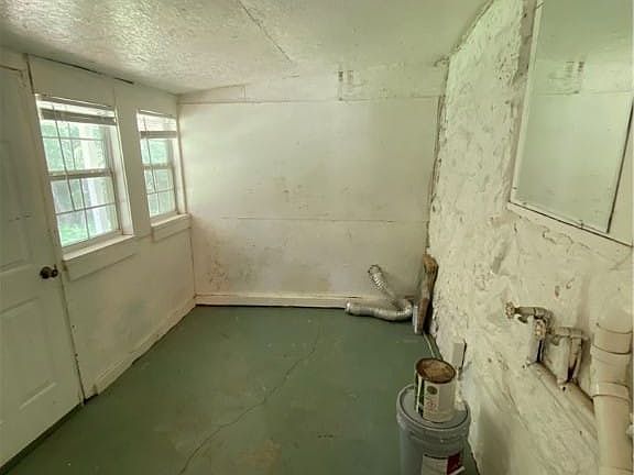 4th image of 318 N C St