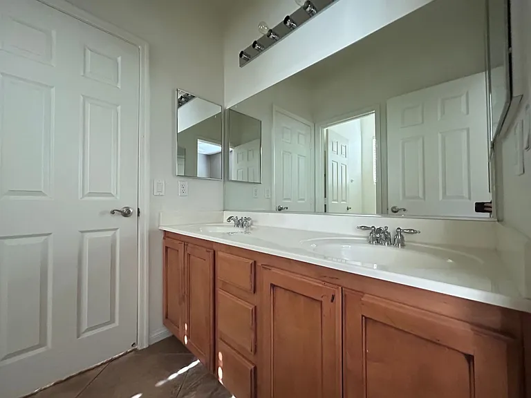 4116 Helens Pouroff Ave — Photo 9