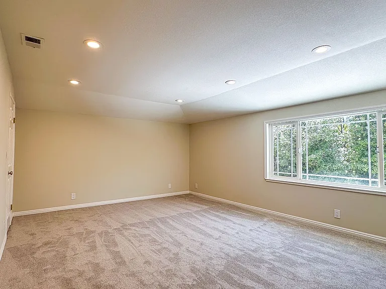 4577 Meadowhurst Ct — Photo 10