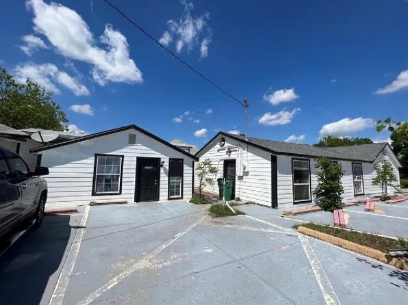 804 W 2nd St, Taylor, TX 76574