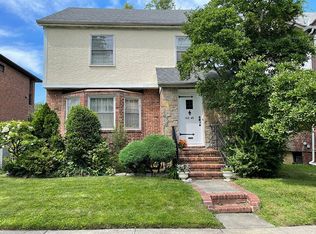 16249 14th Ave, Whitestone, NY 11357