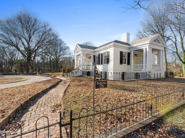 166 Craft St, Holly Springs, MS 38635