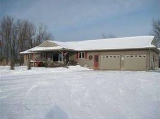 9066 E Loop Rd, Hesperia, MI 49421