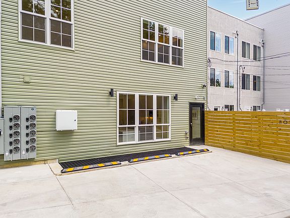 4th image of 1424 Germantown Ave #3