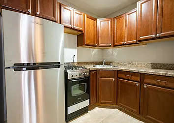 Rented by Aimee Grodanz, LREB