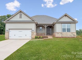 3315 Meadow Wood Ct, Maiden, NC 28650