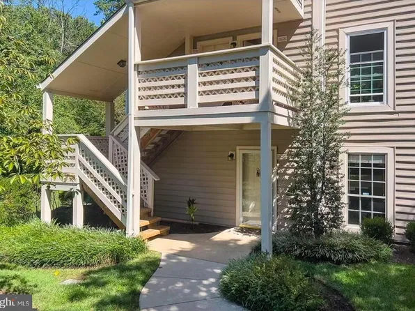 7676 Willow Point Dr #7676, Falls Church, VA 22042