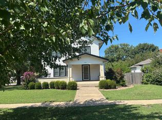 803 N Merchant St, Belle Plaine, KS 67013