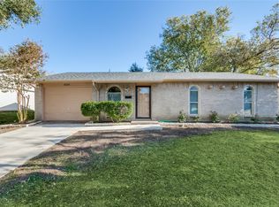 5224 Stagecoach Ln, Garland, TX 75043