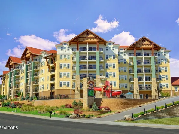 3415 Teaster Ln #401, Pigeon Forge, TN 37863