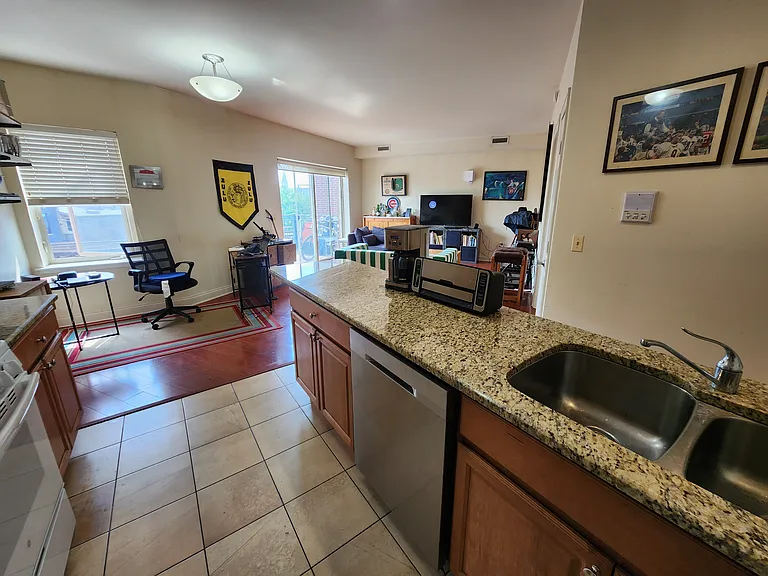 2318 N Milwaukee Ave #303 — Photo 3