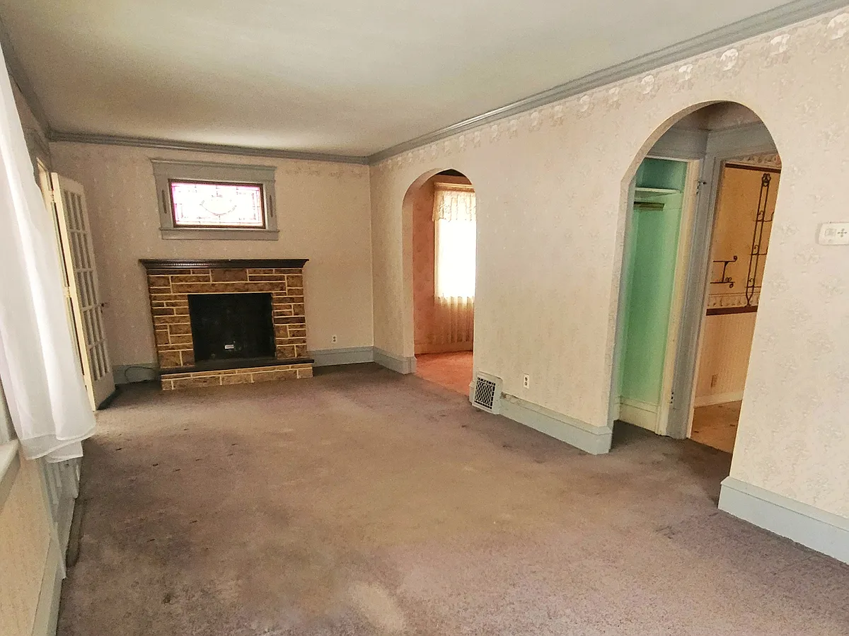 Living room - 1715 Wyoming Ave