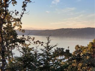 1410 Poe Avenue NE, Tacoma, WA 98422