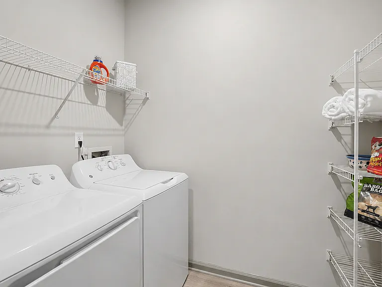 Brookberry Park Apartments — Photo 13