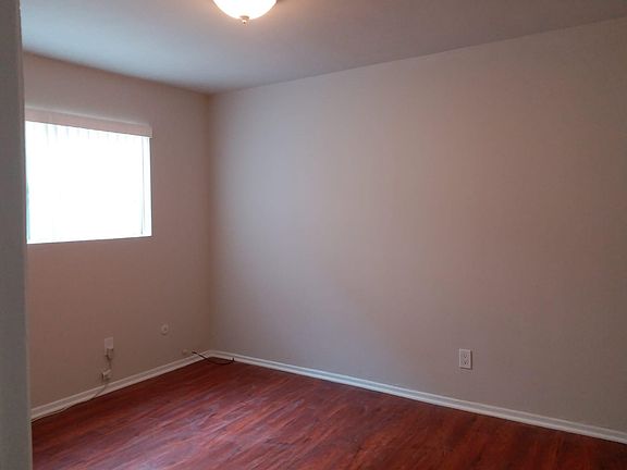 5th image of 829 N Monterey St APT B