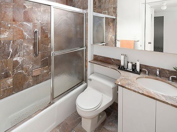 5th image of 225 W 83rd St APT 7O