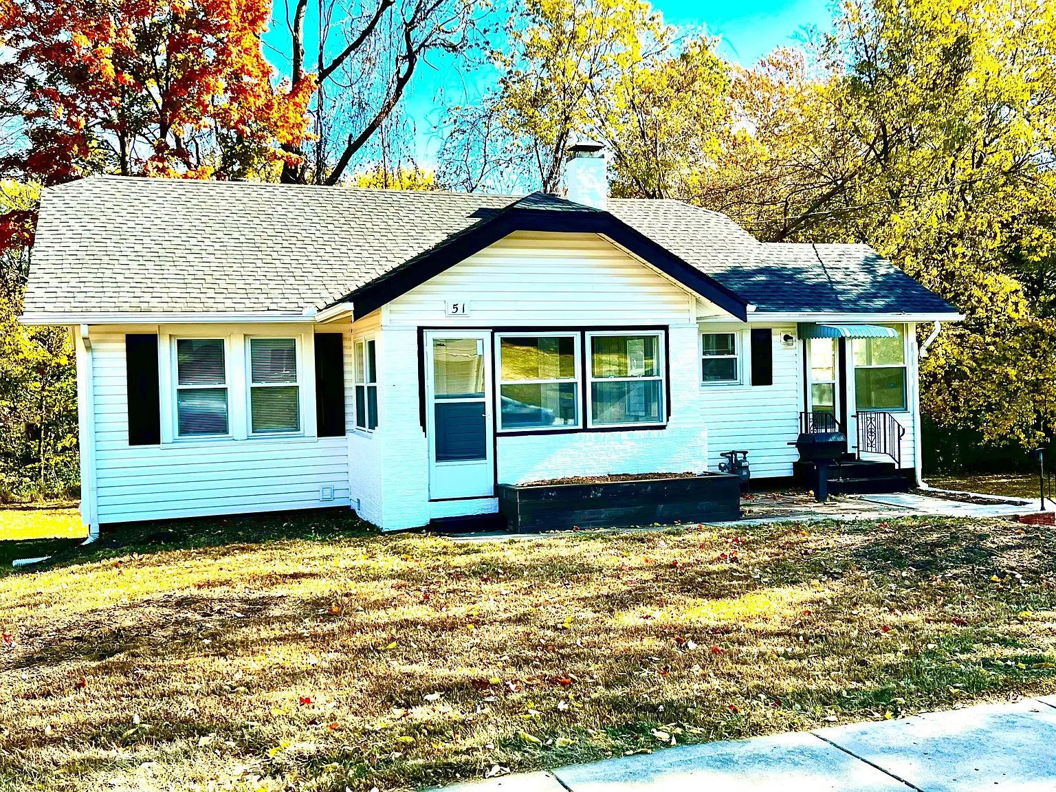 2 bed, 912 sqft, $1,300 — Photo 1