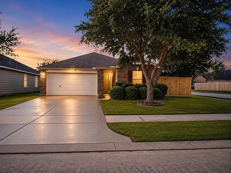 4231 Monticello Terrace Ln — Photo 3