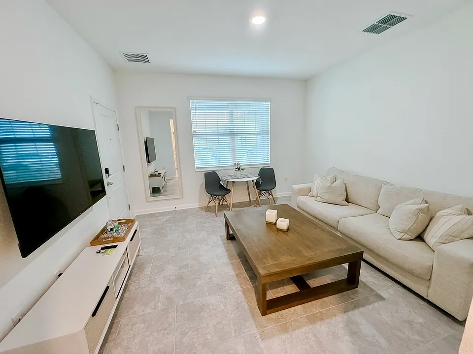 973 Waterfall Blvd