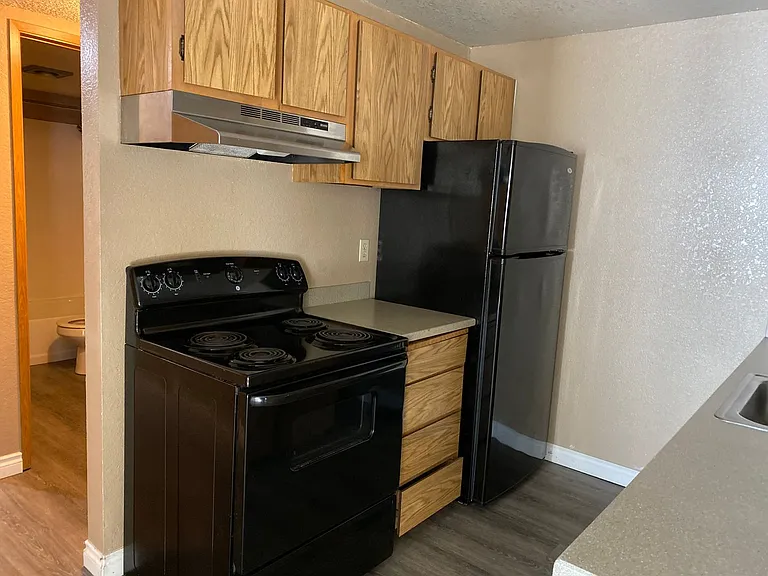 Westwood Apartments — Photo 143