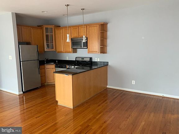 5th image of 4251 Americana Dr #I