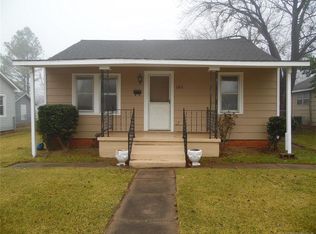 1104 E Corona St, Ada, OK 74820