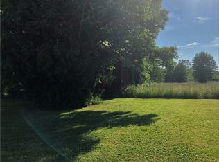 Reed Rd, Grafton, OH 44044