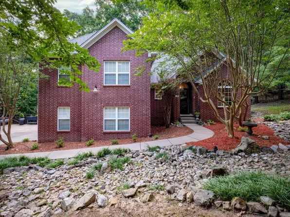 5 Fox Chapel Ct, Little Rock, AR 72212