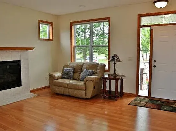 1554 Independence Dr — Photo 18
