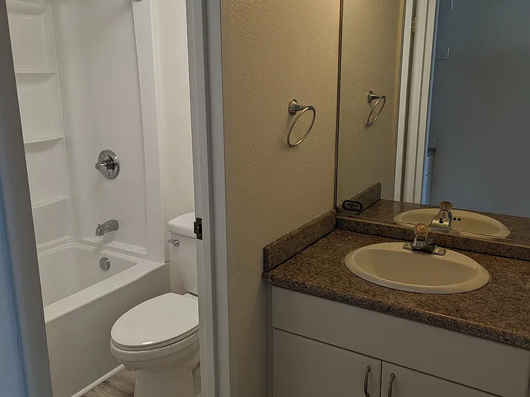 1920 Ala Moana Blvd #1102 — Photo 6
