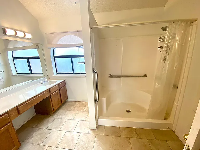 2614 Timberview Cir — Photo 5