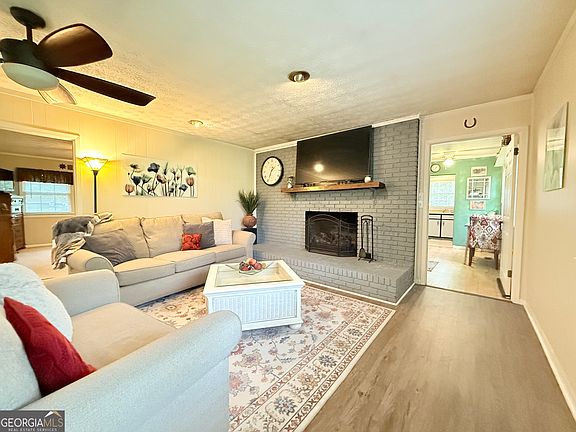 3rd image of 277 Lincoln Ave #118