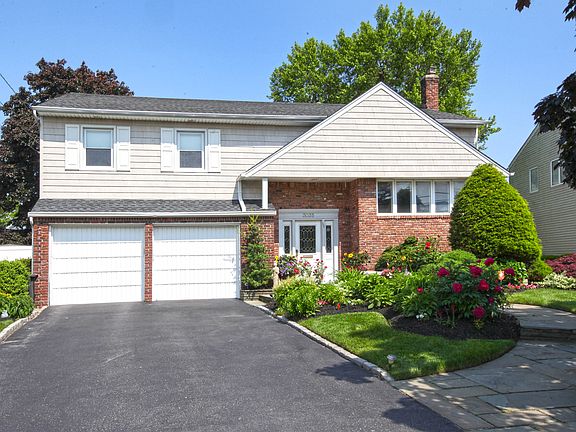 2nd image of 3035 Bond Dr