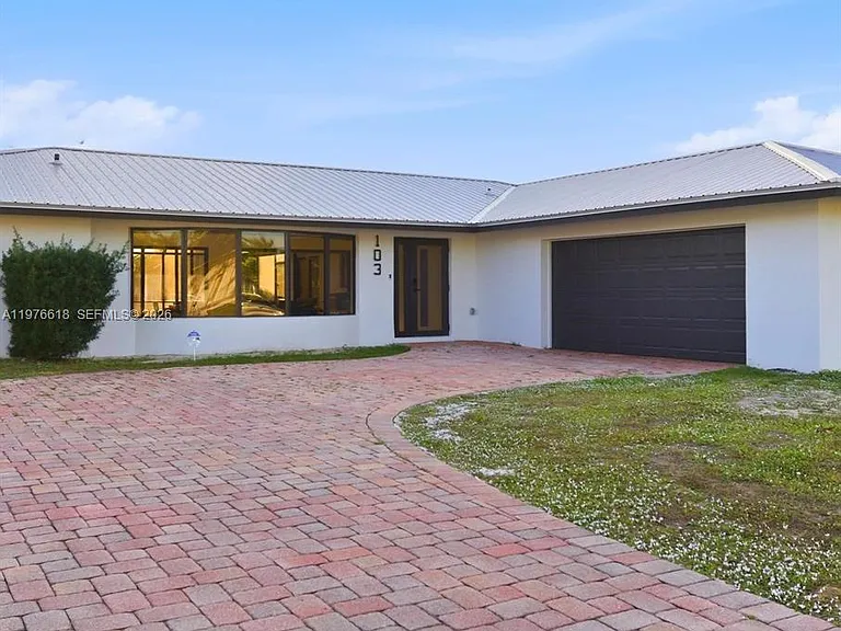 103 Tropicana Dr — Photo 40